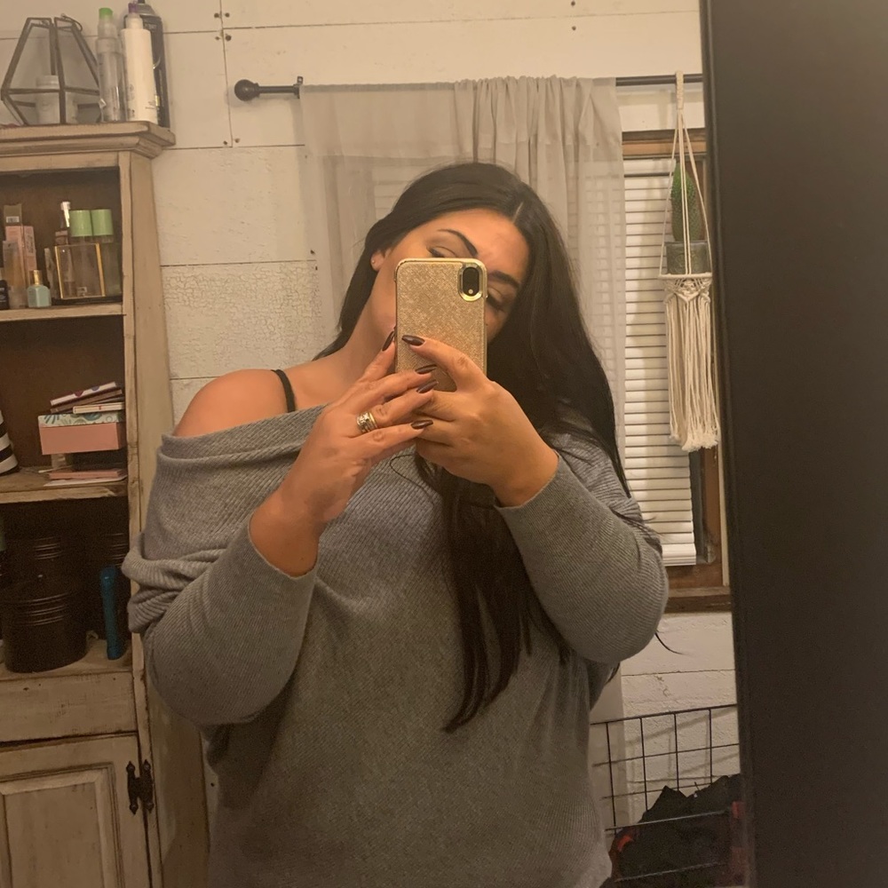 Fashion nova sweater - Picture 3 of 4